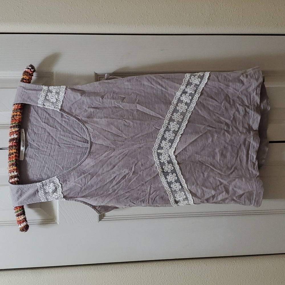 Sleeveless blouse